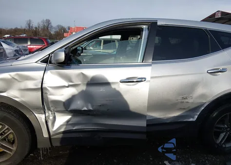 2017 Hyundai Santa Fe Sport 2.4L из США, поврежденный, VIN 5XYZTDLB4HG440165